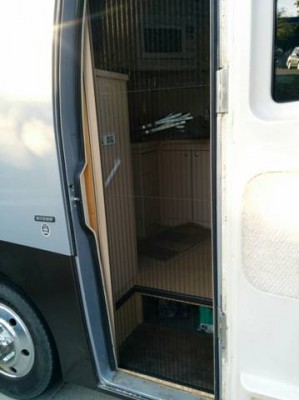 2001 Newmar Newaire Retractable Screen After 1